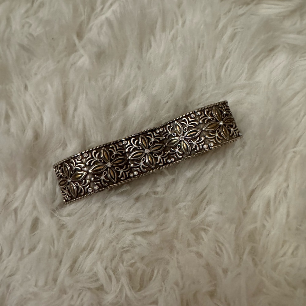 Ornate Floral Metal Barrette - Silver Tone